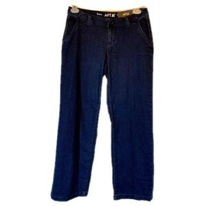 NWT Apt 9 mid rise dark wash stretch straight leg trouser jeans. Sz 6